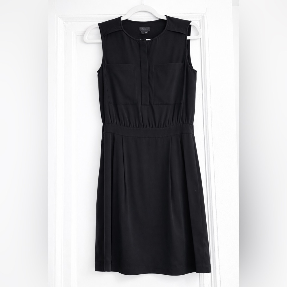 Theory Black Silk Sheath Dress, Sleeveless, Pleated,Size 2 Classic Minimalist